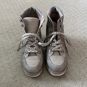 Crown Vintage Gray Ankle Boots